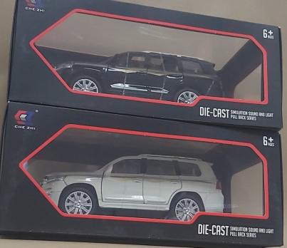 Машина  железная "DIE-CAST" серия, подарочная, в коробке CZ123B