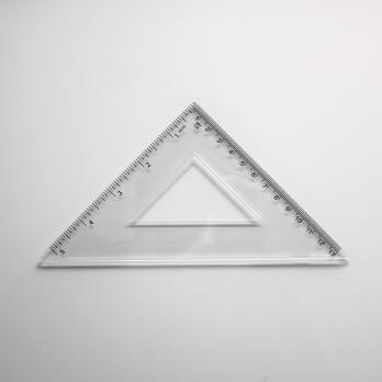Треугольник  9,5см/45град пластиковый, прозрачный  К448